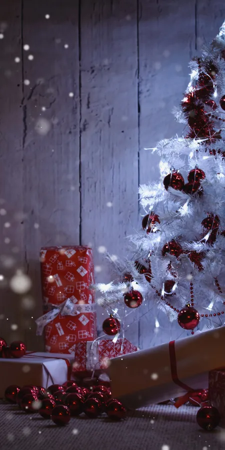 Christmas Tree Gift Phone Wallpaper