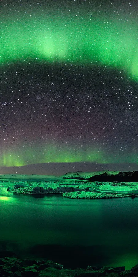 Arctic Aurora Borealis Wallpaper