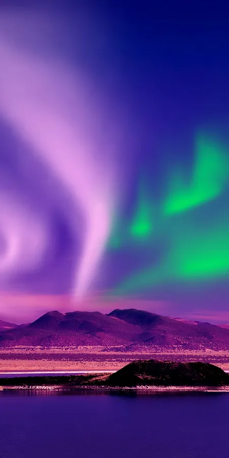 Aurora Mountain Night Wallpaper