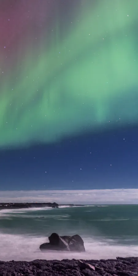 Frozen Landscape Aurora Wallpaper